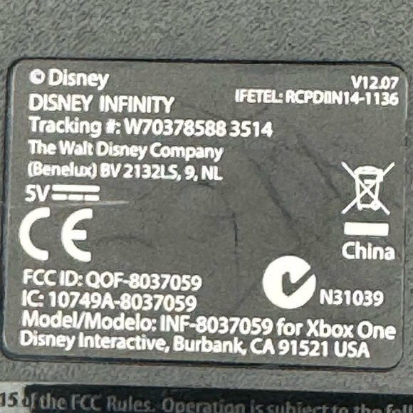 Disney Infinity Lot Xbox 360 & PS3/PS4/Wii U Bases + Mr Incredible + Disc - Picture 10 of 13